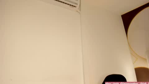 has_gonzalezz online show from 11, 4, 2026