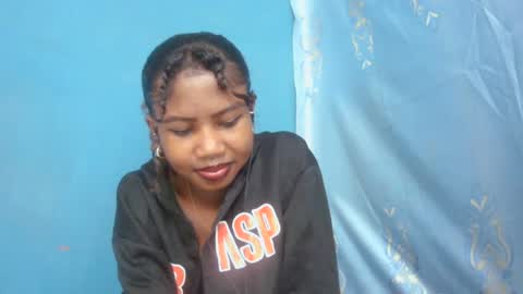 Snapshot of hasleyinah chatting on 27, 7, 2026 hasleyinah online show from 27, 7, 2026