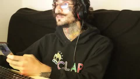 Snapshot of hatsumotokyoto chatting on 28, 1, 2025 More content   2   online show from 28, 1, 2025