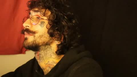 Snapshot of hatsumotokyoto chatting on 15, 2, 2025 More content   2   online show from 15, 2, 2025