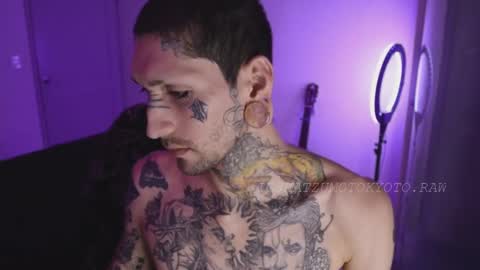 Snapshot of hatsumotokyoto chatting on 5, 10, 2025 More content   2   online show from 5, 10, 2025