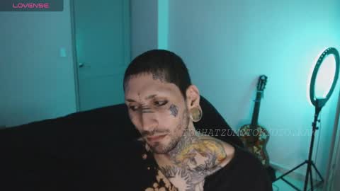 Snapshot of hatsumotokyoto chatting on 9, 10, 2025 More content   2   online show from 9, 10, 2025