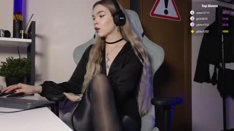 Snapshot of havenraee chatting on 16, 1, 2025 Miss Haven online show from 16, 1, 2025