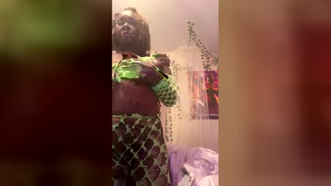 Snapshot of hawtchoc37 chatting on 15, 12, 2025 hawtchoc37 online show from 15, 12, 2025