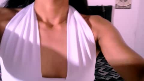 Snapshot of hayley_1111 chatting on 12, 10, 2025 hayley_1111 online show from 12, 10, 2025