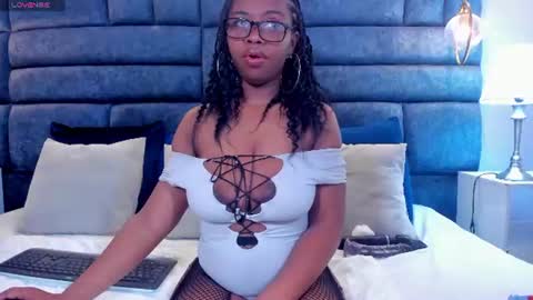 Snapshot of hazel_lanee chatting on 9, 6, 2026 hazel_lanee online show from 9, 6, 2026