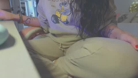 Snapshot of hazel_lyn222 chatting on 27, 2, 2025 Hazel online show from 27, 2, 2025