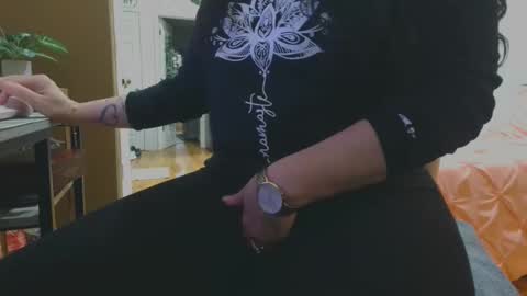 Hazel online show from 3, 3, 2026