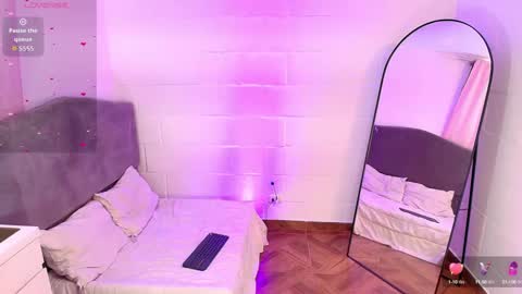 Snapshot of hazel_lynn_ross_ chatting on 8, 9, 2025 HAZEL LYNN ROSS online show from 8, 9, 2025