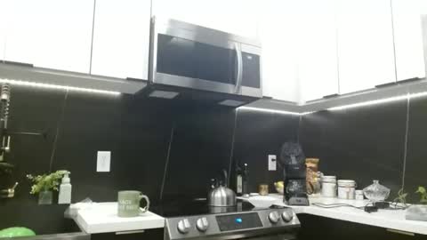 Hazel online show from 7, 4, 2026