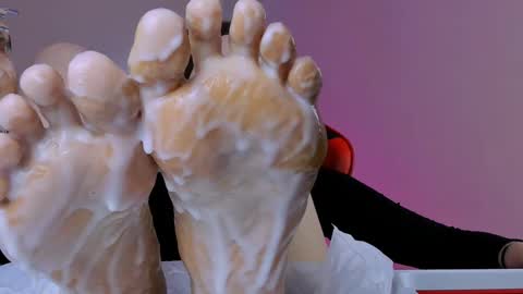 Hazel online show from 1, 3, 2025