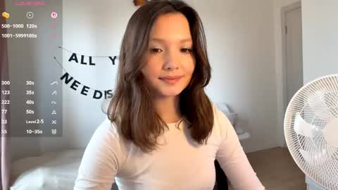 Snapshot of hazelhartshorn chatting on 26, 5, 2026 Kira online show from 26, 5, 2026