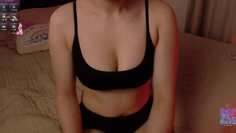 Snapshot of hazelhayess chatting on 11, 5, 2026 hazelhayess online show from 11, 5, 2026