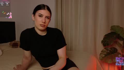 Snapshot of hazelhayess chatting on 18, 5, 2026 hazelhayess online show from 18, 5, 2026