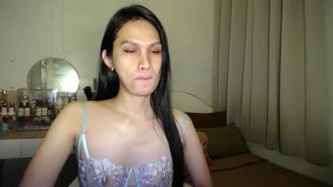 heather_bbyy online show from 19, 11, 2025