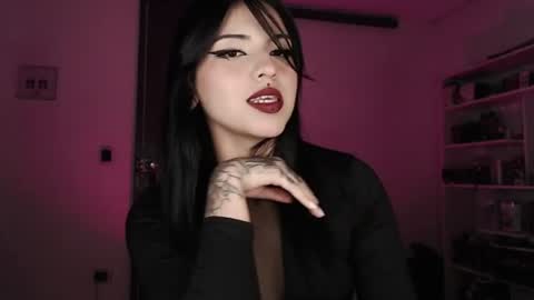 Snapshot of heatherdemonzx_ chatting on 16, 6, 2026 HEATHER DEMONZX Please help me to reach 100 thumbs up online show from 16, 6, 2026