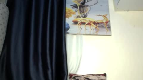 Snapshot of heaven_122 chatting on 5, 5, 2026 Angel online show from 5, 5, 2026
