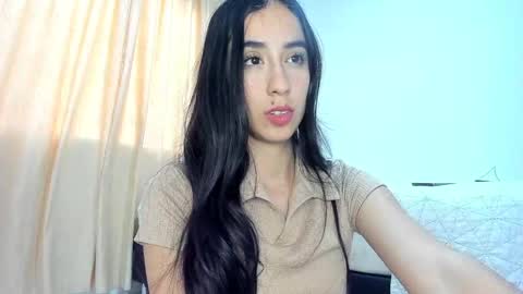 Snapshot of hebenix chatting on 2, 3, 2025 Alejandra online show from 2, 3, 2025