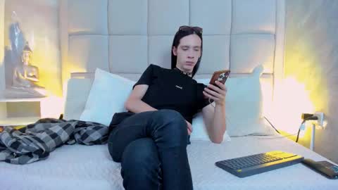 Keira Hecate online show from 9, 11, 2025