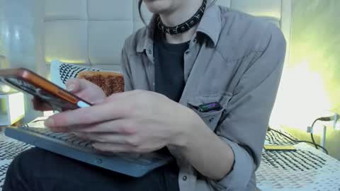 Snapshot of hecate1_ chatting on 7, 2, 2026 Keira Hecate online show from 7, 2, 2026