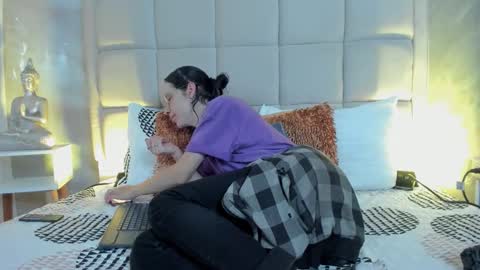 Snapshot of hecate1_ chatting on 13, 2, 2026 Keira Hecate online show from 13, 2, 2026