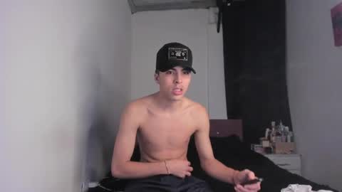 heellboy_ online show from 14, 4, 2026