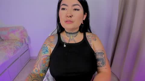 Snapshot of heey_kitty chatting on 10, 5, 2026 IM EMY online show from 10, 5, 2026