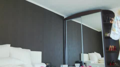 Helen online show from 24, 2, 2025