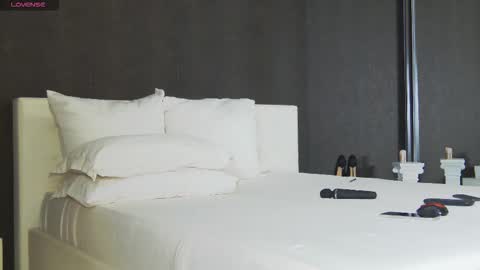 Helen online show from 28, 10, 2025