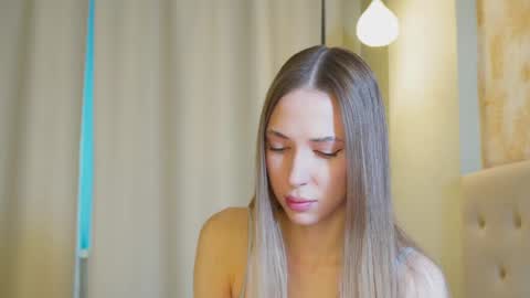 Snapshot of heidas_passion chatting on 29, 5, 2026 Heida online show from 29, 5, 2026
