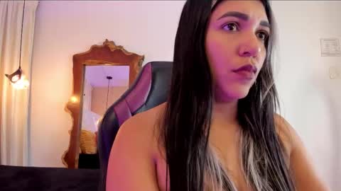 Snapshot of heidyblue chatting on 5, 12, 2025 online show from 5, 12, 2025