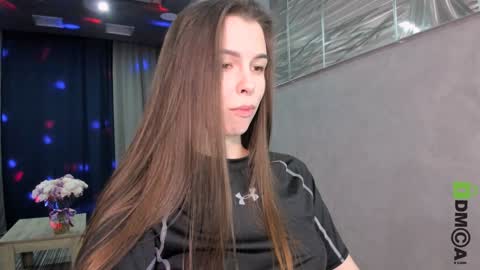 Snapshot of heileymeow chatting on 3, 2, 2025 Heiley online show from 3, 2, 2025