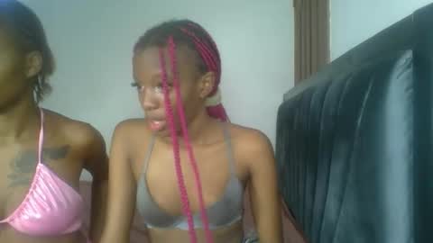 Snapshot of heilybunny chatting on 13, 4, 2026 heilybunny online show from 13, 4, 2026