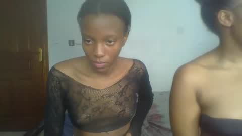 Snapshot of heilybunny chatting on 4, 5, 2026 heilybunny online show from 4, 5, 2026