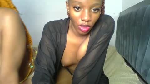 Snapshot of heilybunny chatting on 9, 5, 2026 heilybunny online show from 9, 5, 2026