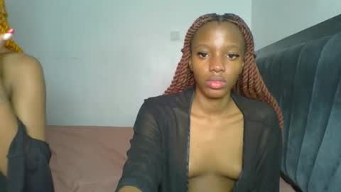 Snapshot of heilybunny chatting on 12, 5, 2026 heilybunny online show from 12, 5, 2026