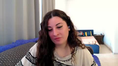 helen_adams_ online show from 2, 6, 2026