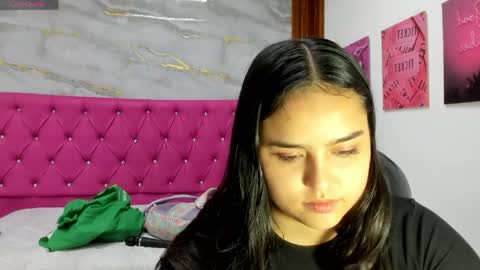 Snapshot of helen_russoo chatting on 29, 4, 2026 Helen online show from 29, 4, 2026