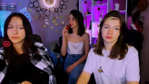 helen_shineee online show from 6, 1, 2026