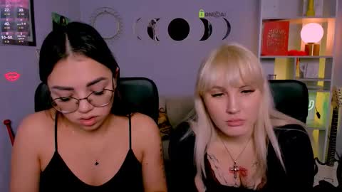 helen_shineee online show from 13, 1, 2026