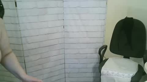 Snapshot of helen_xi chatting on 20, 4, 2026 Helen online show from 20, 4, 2026
