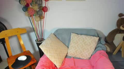 Snapshot of helena_copper chatting on 21, 4, 2026 HELENA COPPER online show from 21, 4, 2026