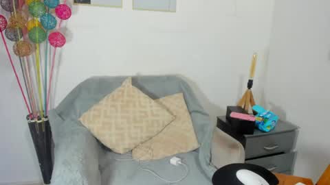 Snapshot of helena_copper chatting on 15, 5, 2026 HELENA COPPER online show from 15, 5, 2026