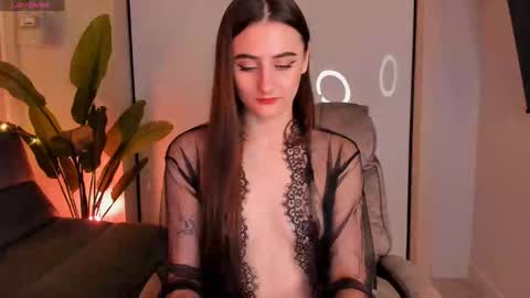 Snapshot of helena_lorente chatting on 20, 12, 2024 Helen online show from 20, 12, 2024