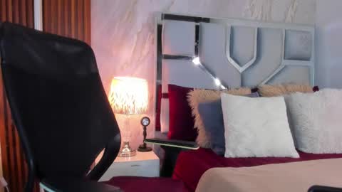 Snapshot of helena_santos01 chatting on 13, 6, 2026 Helena Santos online show from 13, 6, 2026