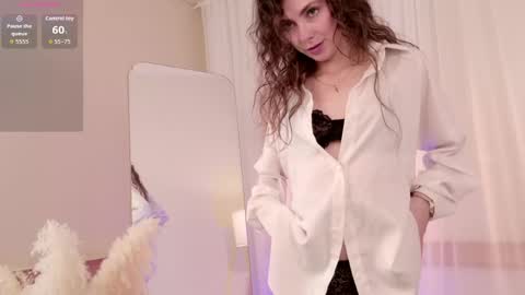 Snapshot of helenblash chatting on 21, 5, 2026 Scarlet online show from 21, 5, 2026
