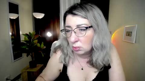 helenenigma online show from 9, 10, 2025