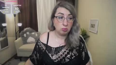 helenenigma online show from 17, 11, 2025