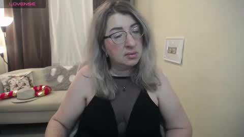 helenenigma online show from 13, 12, 2025