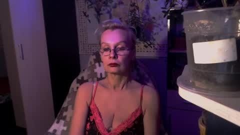 Snapshot of helgahimmele chatting on 11, 5, 2026 Helga online show from 11, 5, 2026